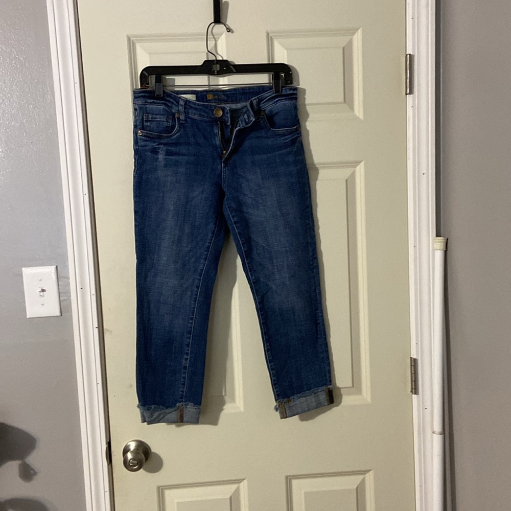 Kut “Amy” crop with cuff. , like new..2 pair. One pair has torn left knee - Picture 6 of 7